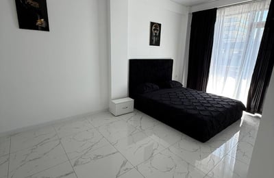 Rental of a spacious 4-room apartment, 150 m², Mamaia Nord, Constanta, Romania